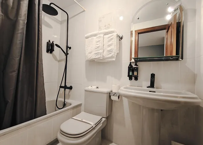 Hotel Nest El Camino *