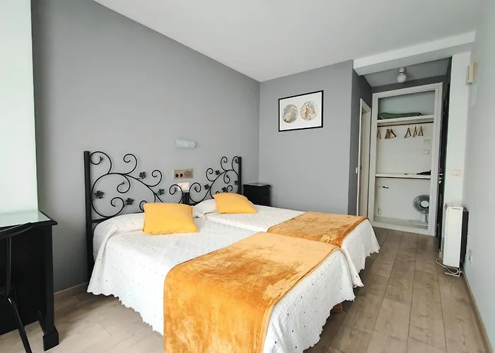 Nest El Camino * Santiago de Compostela